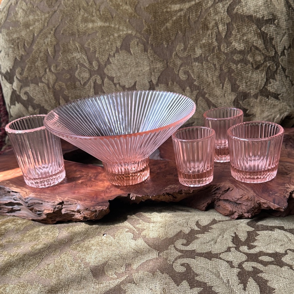 The Collective Pink Ribbed Glass Serving Bowl and 4 Tumbler Set/ Candle holders